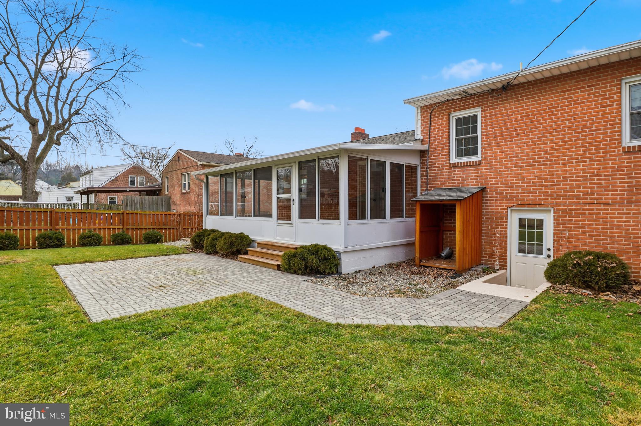 311 Wynwood Road York, PA 17402 - Photo 40 of 59 Gather at your new home for summer fun