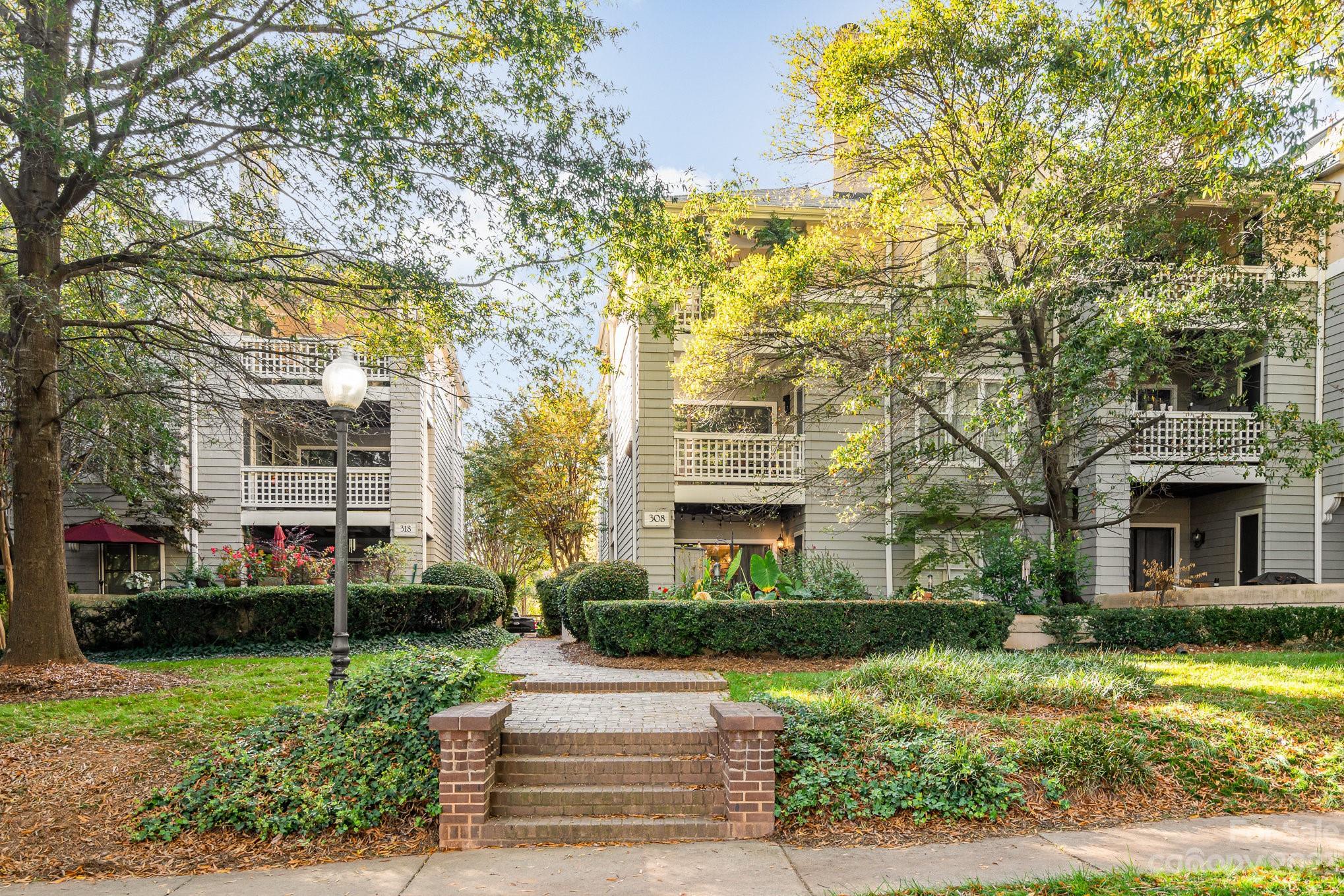 308 Queens Road, Unit 19 Charlotte, NC 28204 - Photo 18 of 21 Gallery Image 18