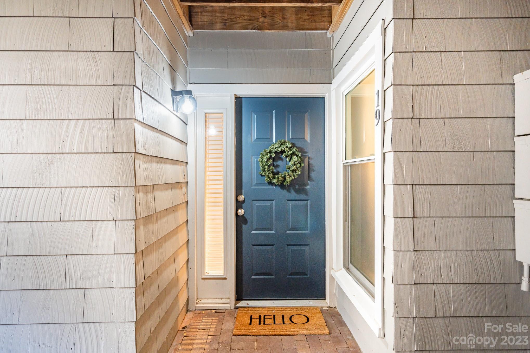 308 Queens Road, Unit 19 Charlotte, NC 28204 - Photo 3 of 21 Gallery Image 3