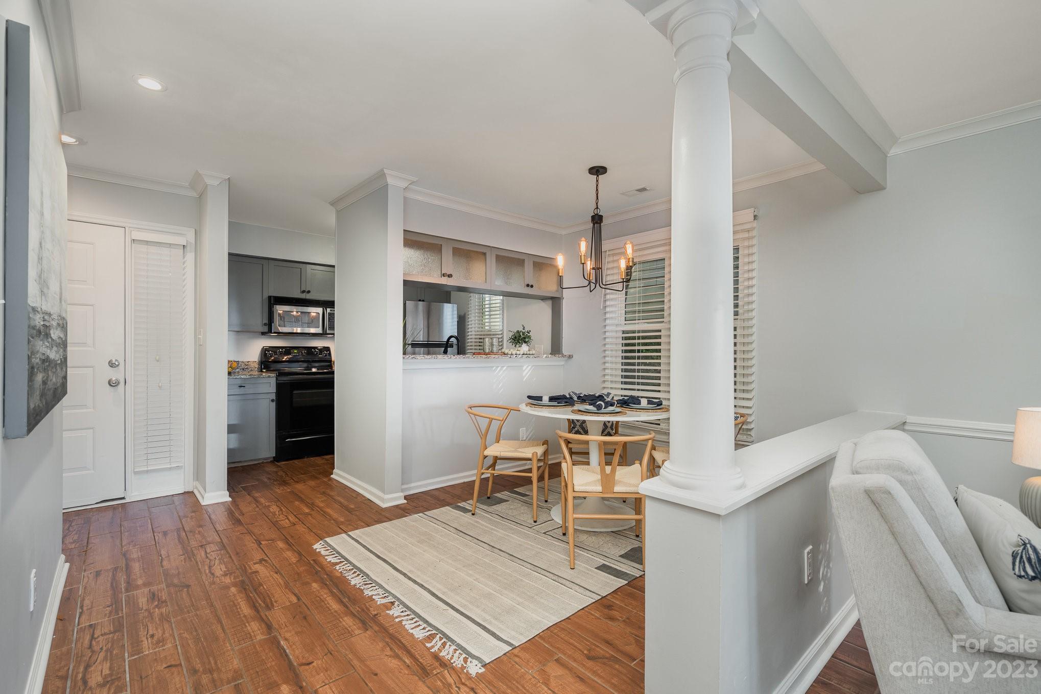 308 Queens Road, Unit 19 Charlotte, NC 28204 - Photo 6 of 21 Gallery Image 6