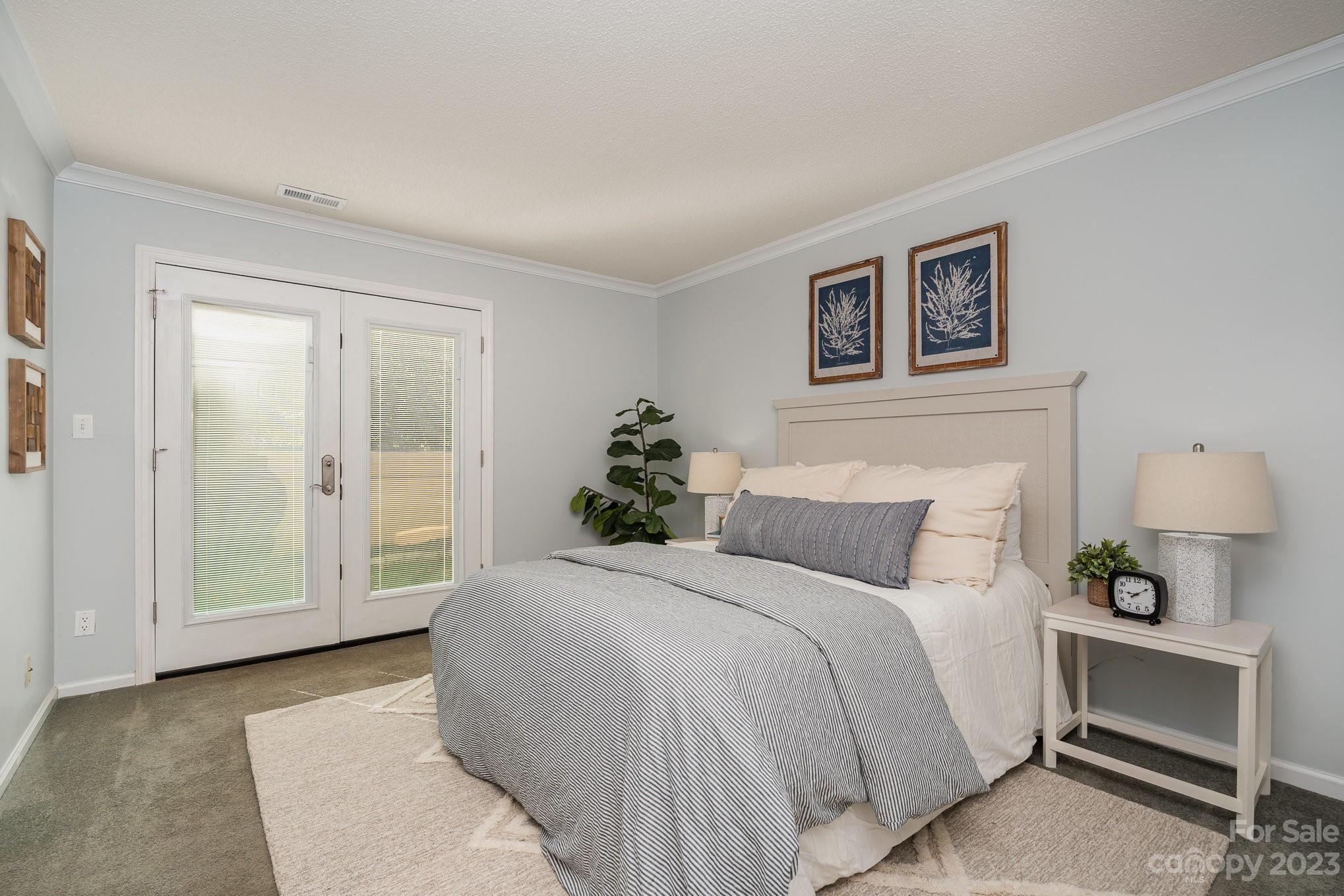 308 Queens Road, Unit 19 Charlotte, NC 28204 - Photo 10 of 21 Gallery Image 10