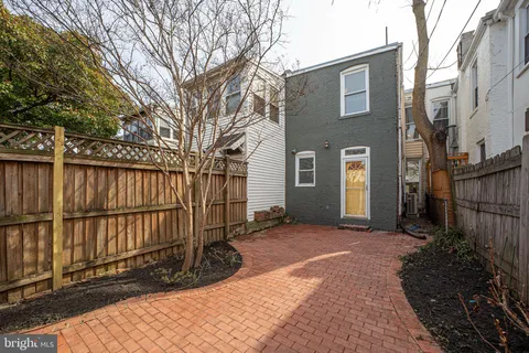 $799,900 | 1420 D Street Northeast, Washington, DC 20002