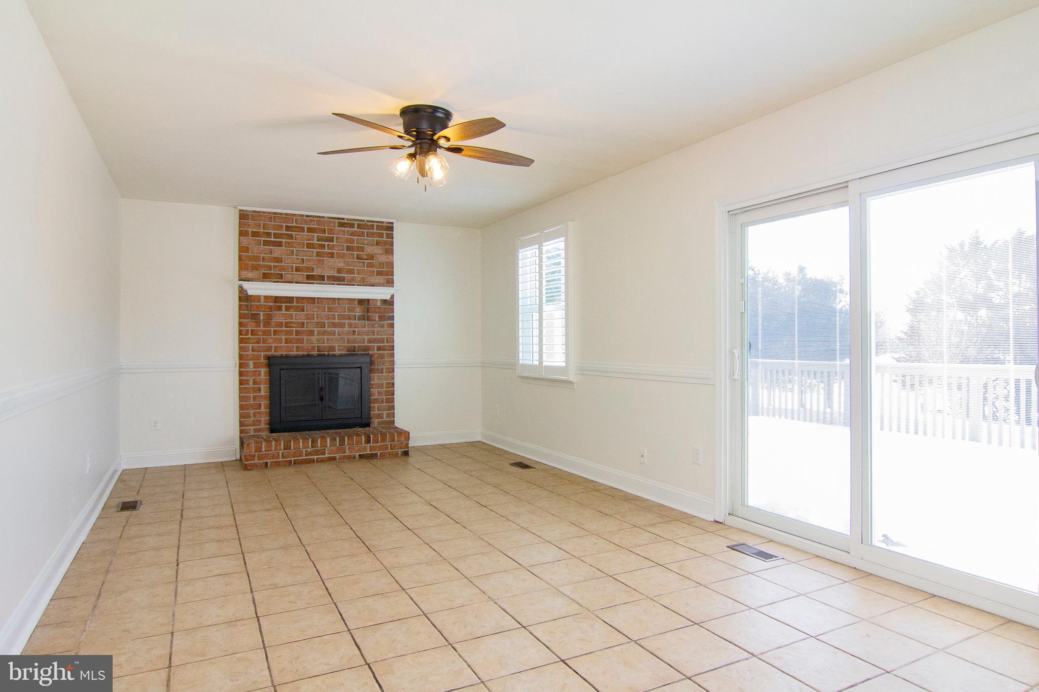 430 North Springdale Road Westminster, MD 21158 - Photo 14 of 37 Family Room