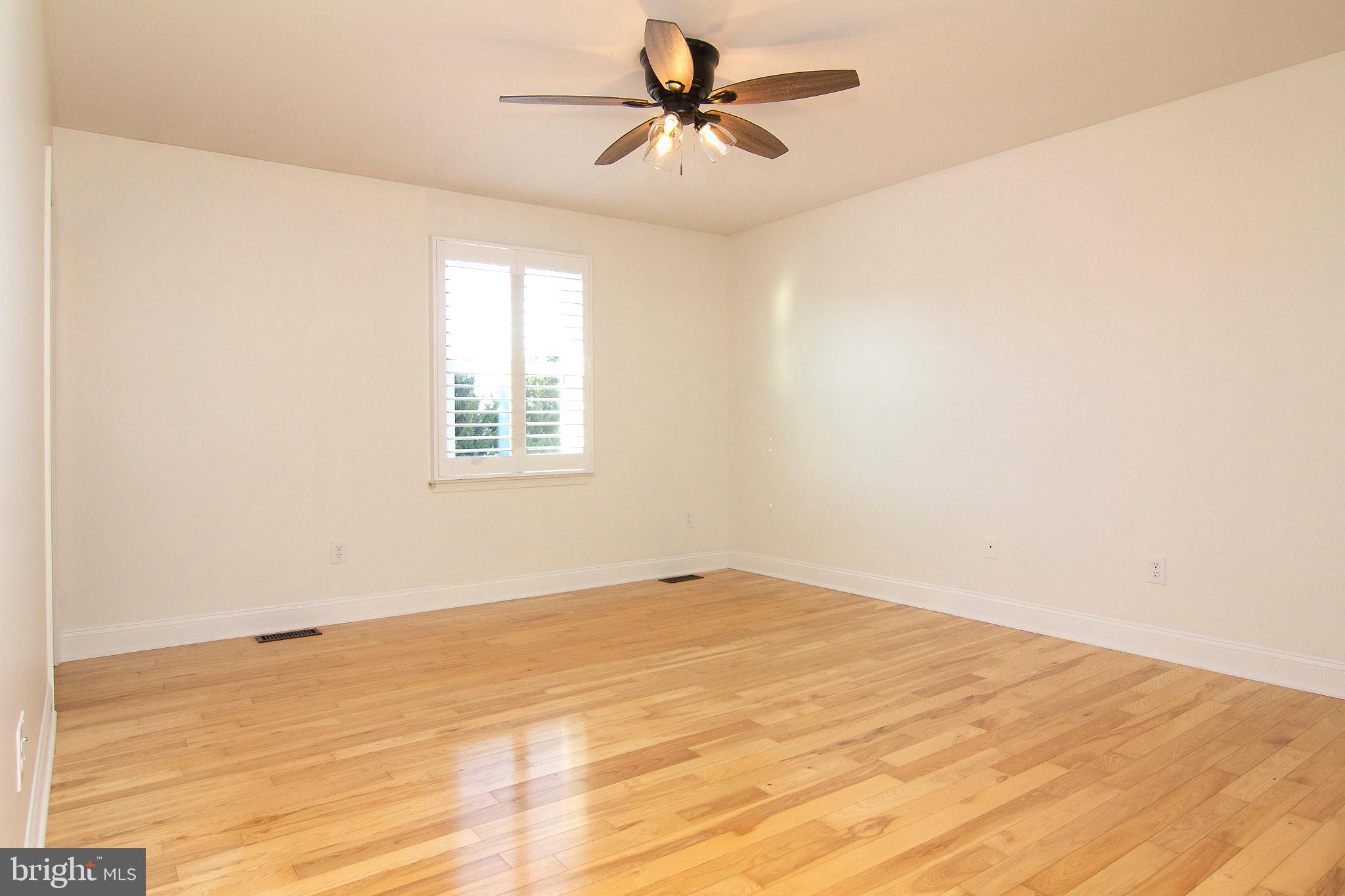 430 North Springdale Road Westminster, MD 21158 - Photo 20 of 37 Primary Bedroom