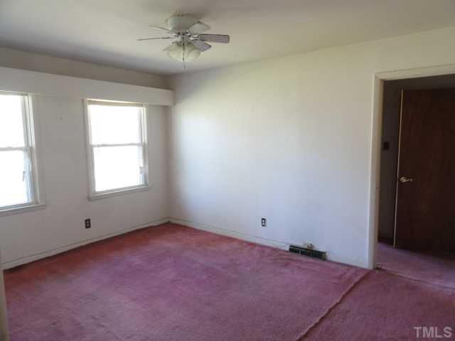 1807 Charles Street Raleigh, NC 27610 - Photo 8 of 12