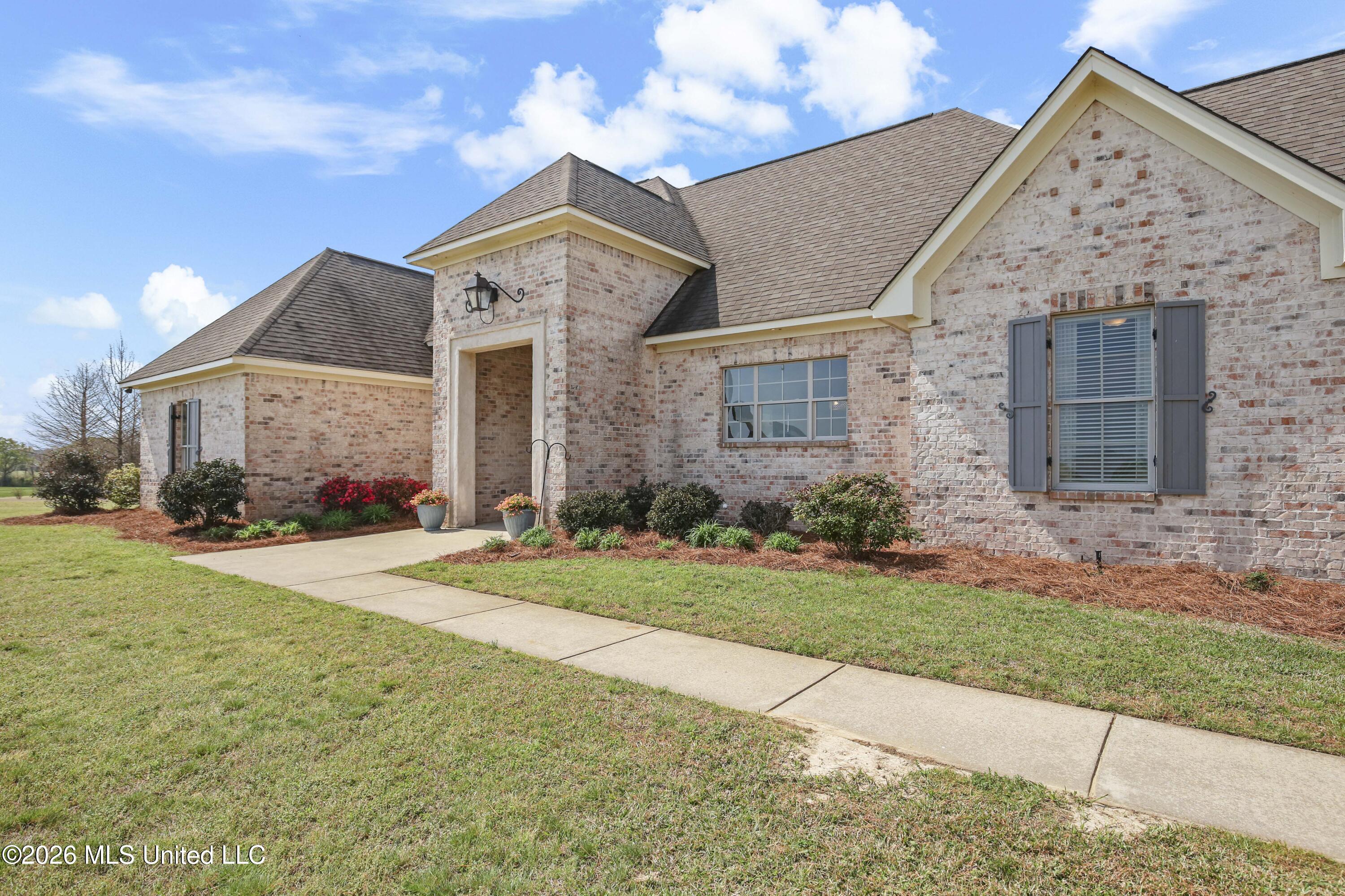 109 Andover Drive Flora, MS 39071 - Photo 2 of 36 109 Andover-7