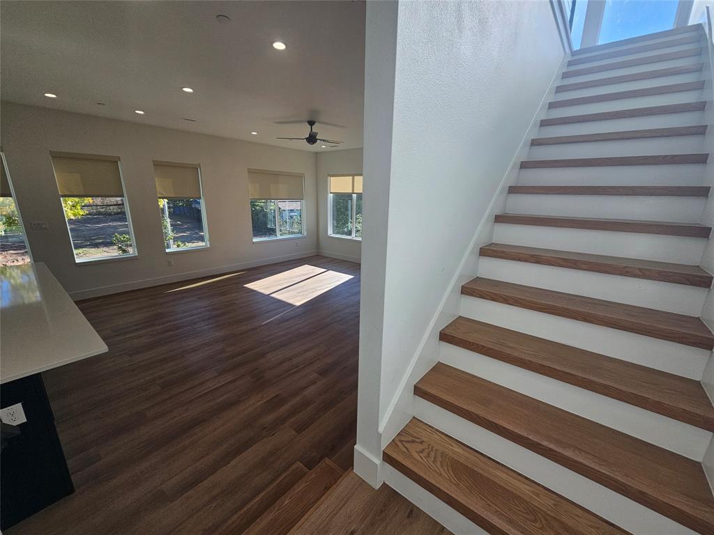 2139 Mail Avenue, Unit 101 Dallas, TX 75235 - Photo 12 of 21 Stairs to 3rd floor