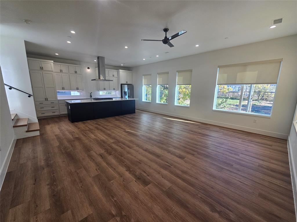 2139 Mail Avenue, Unit 101 Dallas, TX 75235 - Photo 6 of 21 Open living area