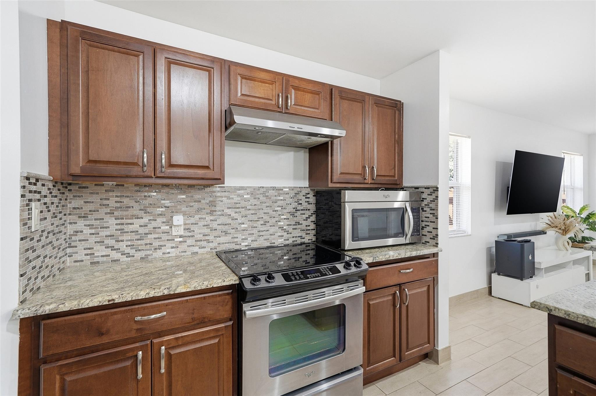 5015 Southwest 18th Street West Park, FL 33021 - Photo 13 of 39 Photo 13