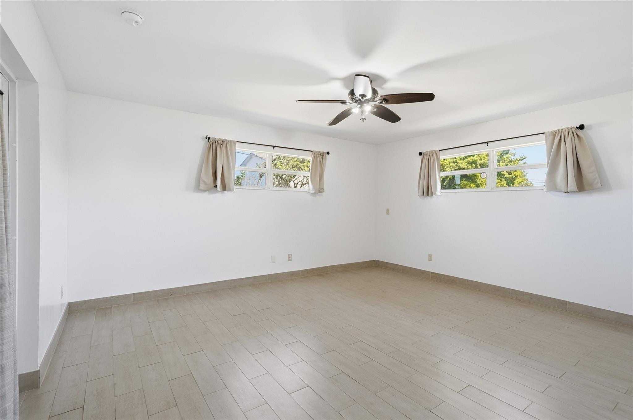 5015 Southwest 18th Street West Park, FL 33021 - Photo 20 of 39 Photo 20