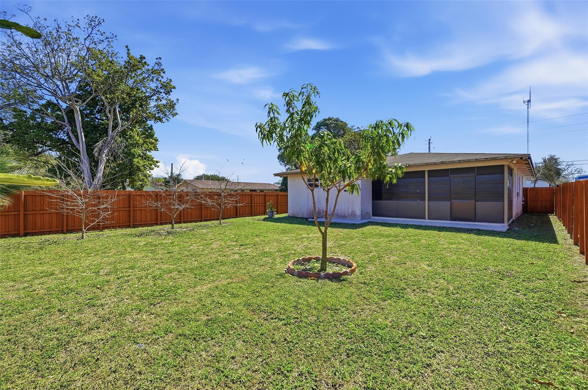 5015 Southwest 18th Street West Park, FL 33021 - Photo 35 of 39 Photo 35