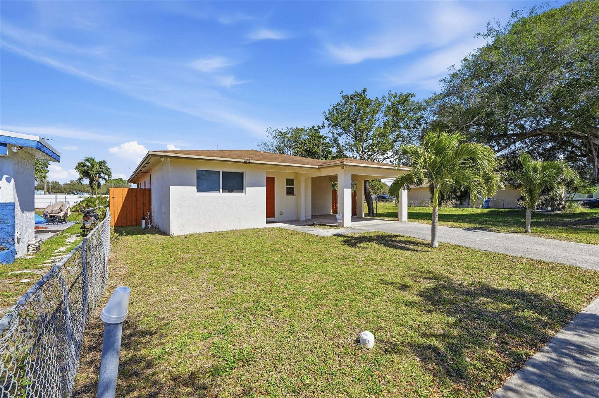 5015 Southwest 18th Street West Park, FL 33021 - Photo 4 of 39 Photo 4