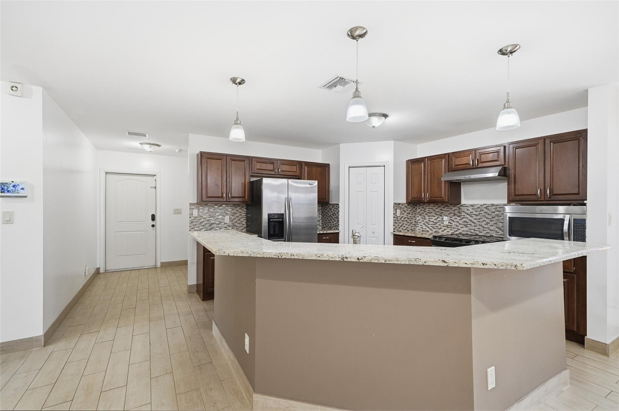 5015 Southwest 18th Street West Park, FL 33021 - Photo 9 of 39 Photo 9