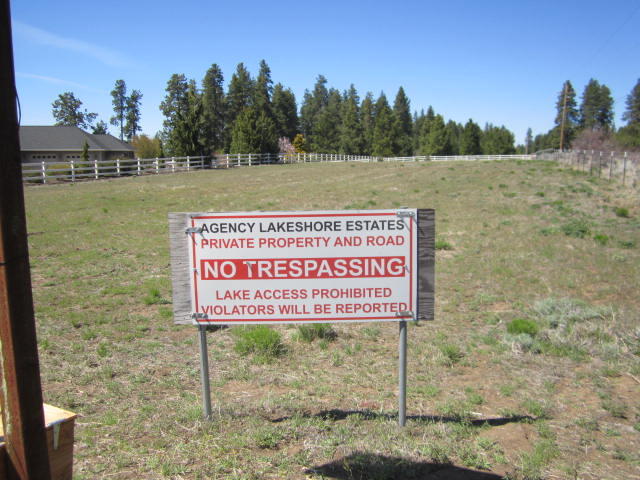 Clearview Drive Chiloquin, OR 97624 - Photo 3 of 14 a sign on the side of a building