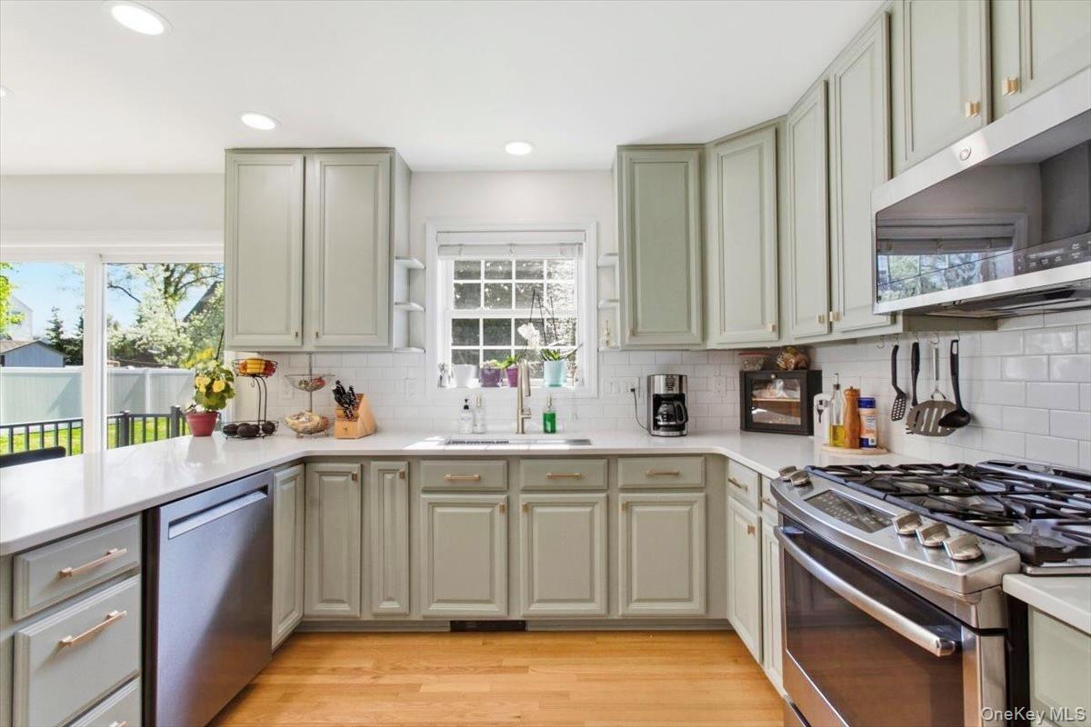 18 Barrett Place Beacon, NY 12508 - Photo 14 of 46