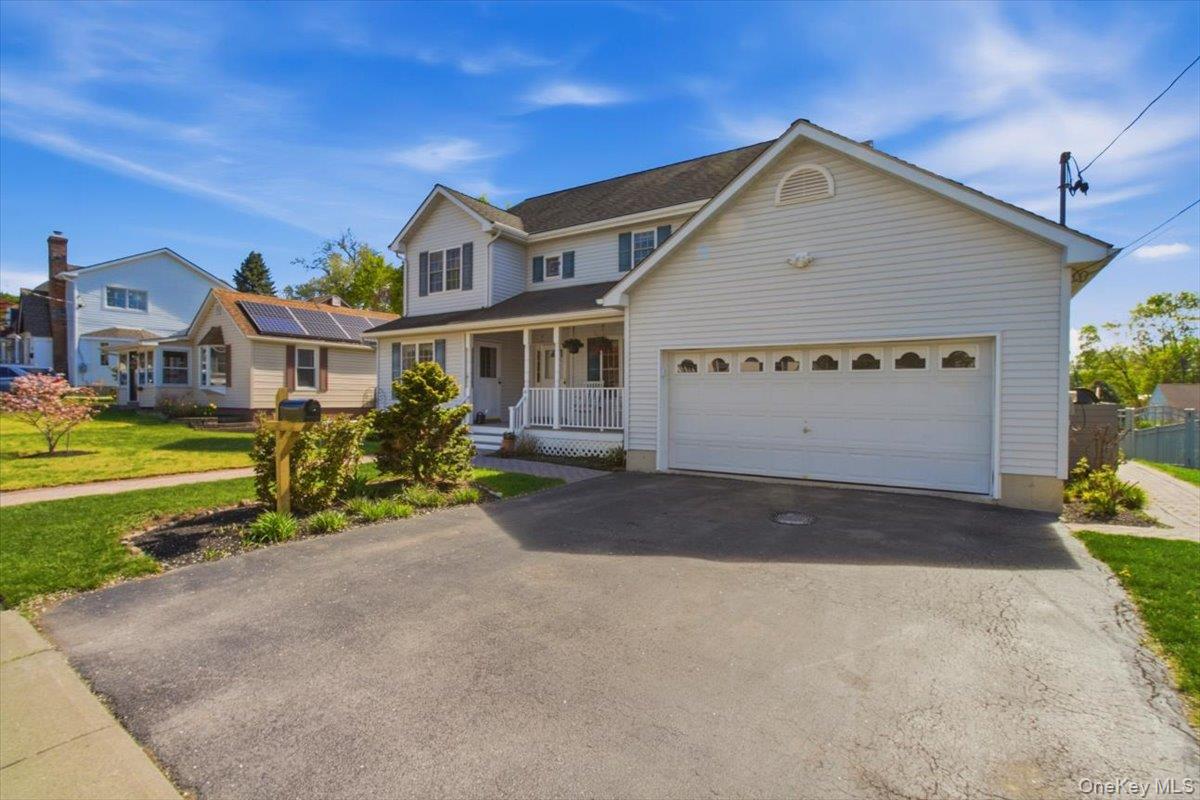 18 Barrett Place Beacon, NY 12508 - Photo 2 of 46