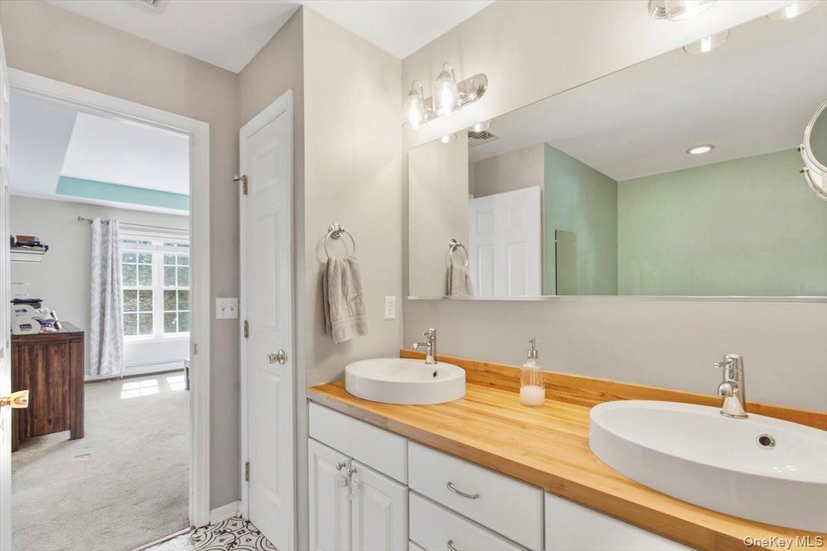 18 Barrett Place Beacon, NY 12508 - Photo 24 of 46