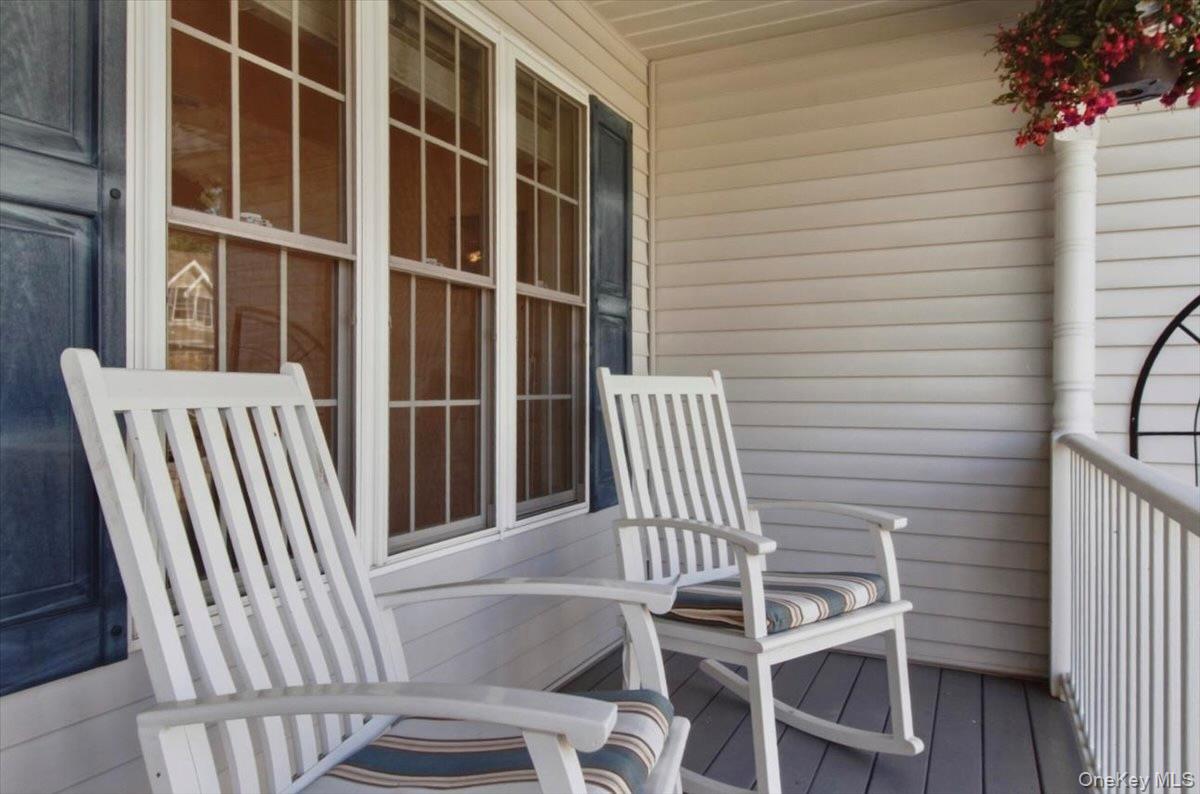 18 Barrett Place Beacon, NY 12508 - Photo 3 of 46