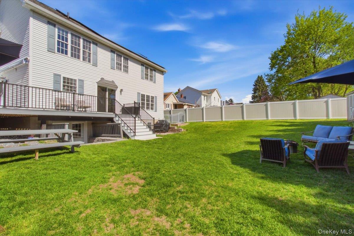 18 Barrett Place Beacon, NY 12508 - Photo 40 of 46