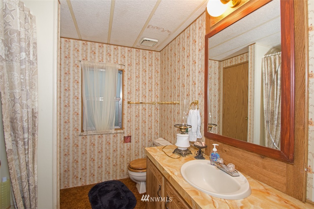 6511 Northeast North Shore Road Belfair, WA 98528 - Photo 12 of 13 Gallery Image 12