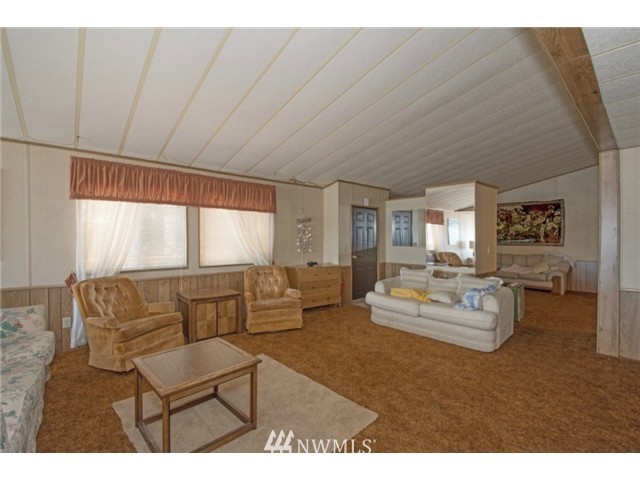 6511 Northeast North Shore Road Belfair, WA 98528 - Photo 4 of 13 Gallery Image 4