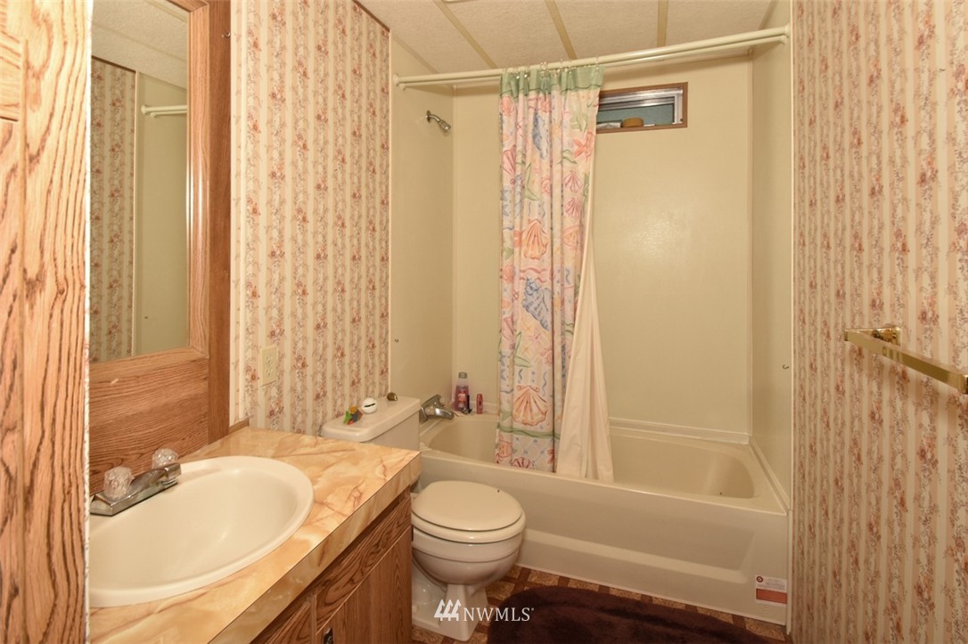 6511 Northeast North Shore Road Belfair, WA 98528 - Photo 10 of 13 Gallery Image 10