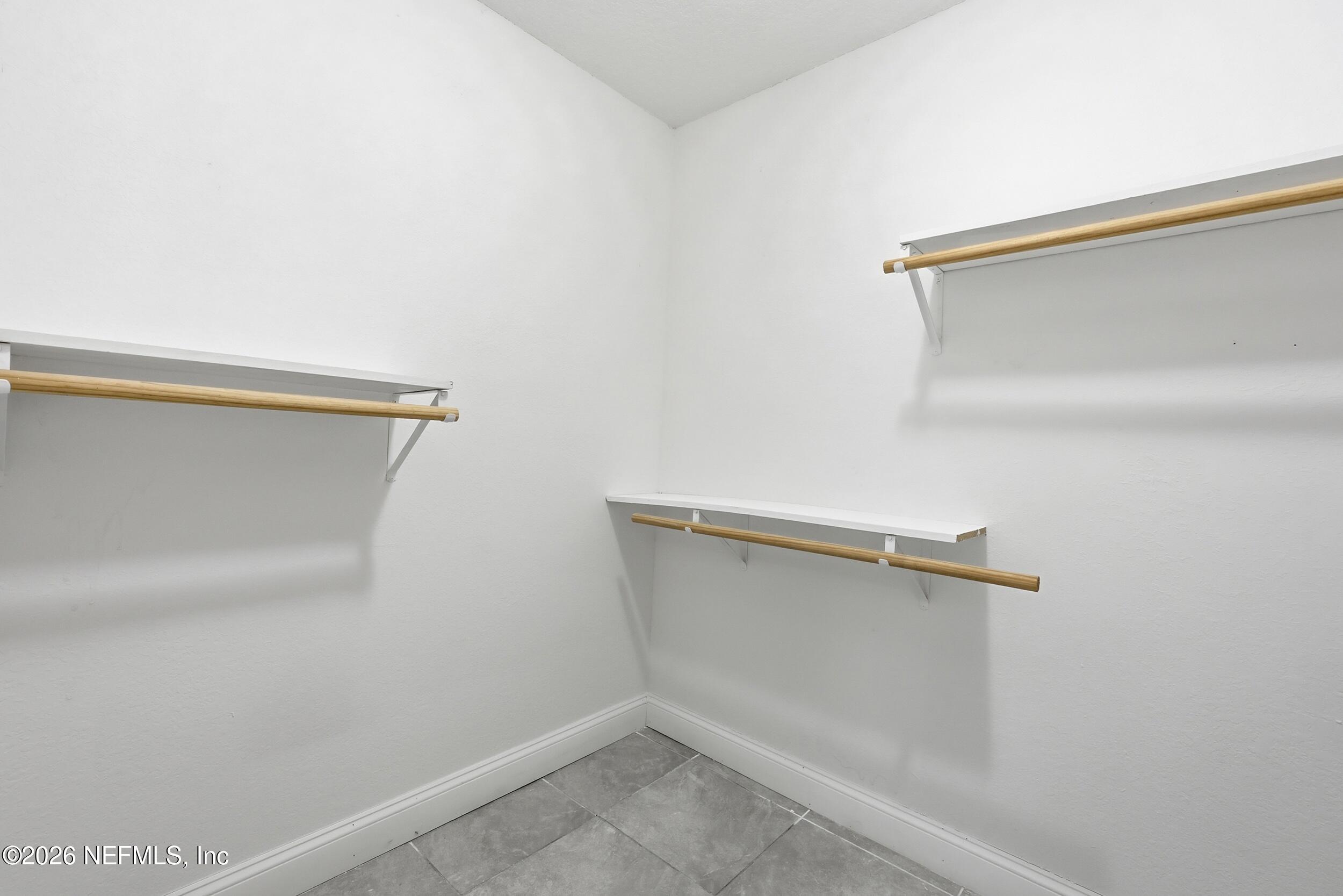 5025 Welborn Road Jacksonville, FL 32207 - Photo 16 of 41 Closet