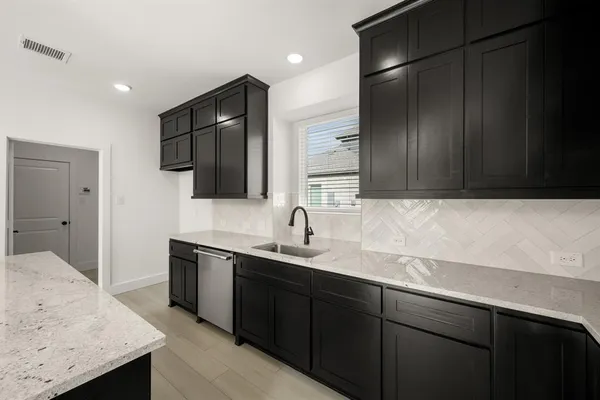 $578,445 | 405 Newpark Boulevard, DeSoto, TX 75115