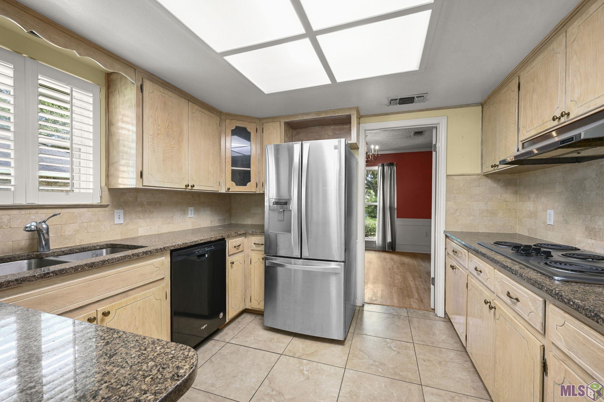 10615 Rondo Avenue Baton Rouge, LA 70815 - Photo 6 of 26 Kitchen