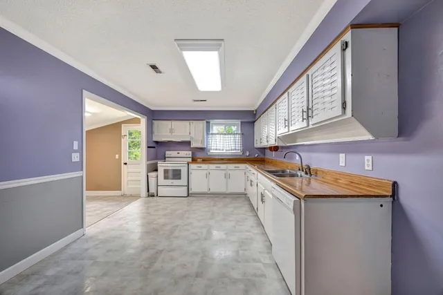 $349,999 | 1331 Cloverdale Circle, Hixson, TN 37343