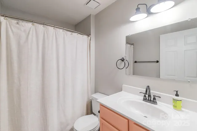 $1,995 | 611 Olmsted Park Place, Charlotte, NC 28203