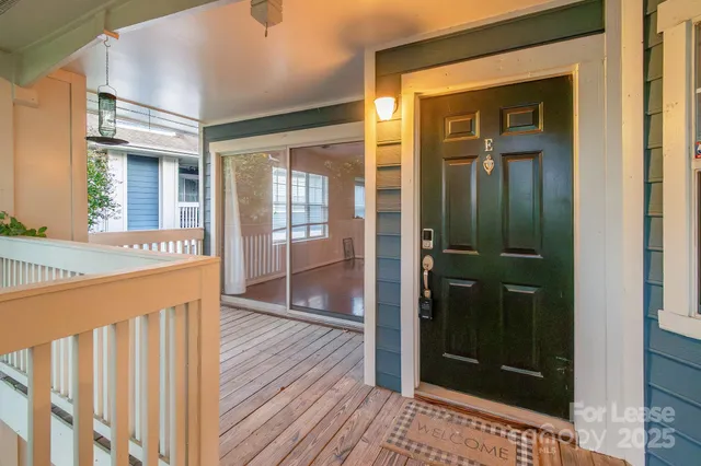 $1,995 | 611 Olmsted Park Place, Charlotte, NC 28203