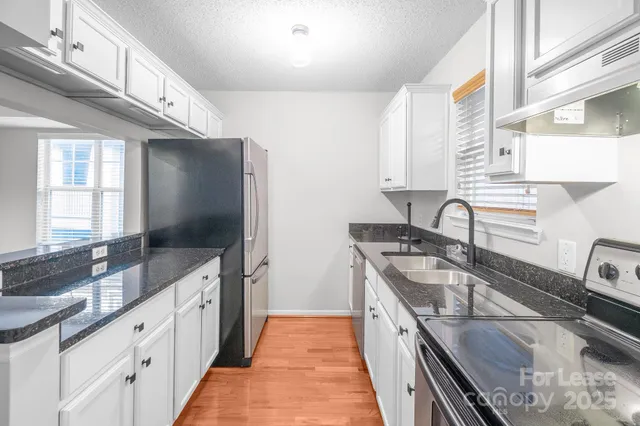 $1,995 | 611 Olmsted Park Place, Charlotte, NC 28203