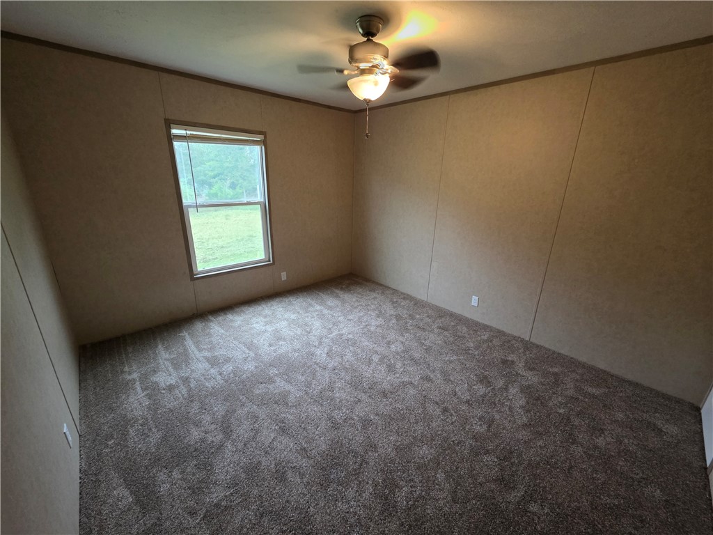 208 Redwood Road Somerville, TX 77879 - Photo 13 of 17