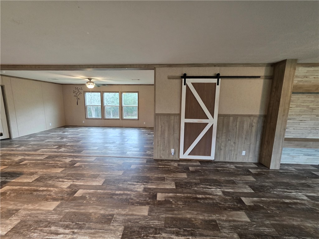 208 Redwood Road Somerville, TX 77879 - Photo 4 of 17