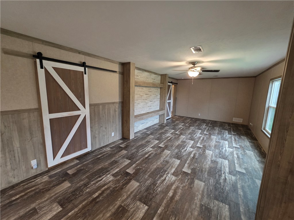208 Redwood Road Somerville, TX 77879 - Photo 5 of 17