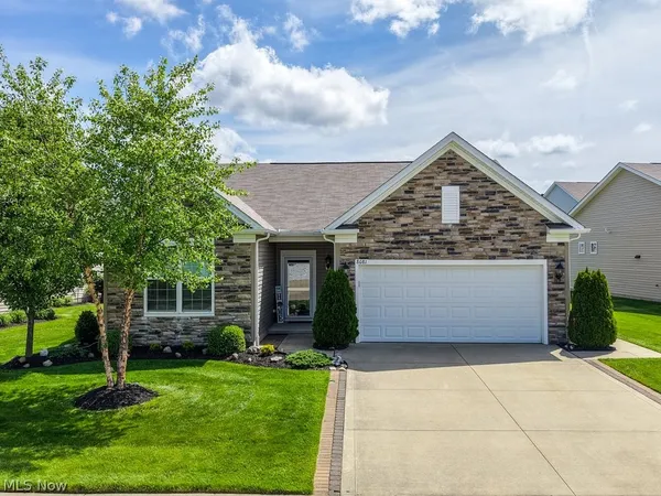 $499,999 | 8081 Parkcroft Drive, Mentor, OH 44060