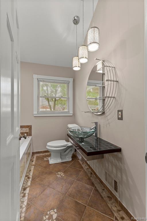 9280 Reeck Road Allen Park, MI 48101 - Photo 27 of 59