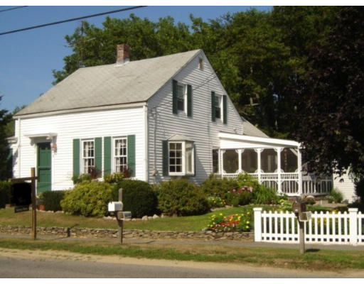 31 Ferry Road Salisbury, MA 01952 - Photo 1 of 1 a front view of a house with a yard