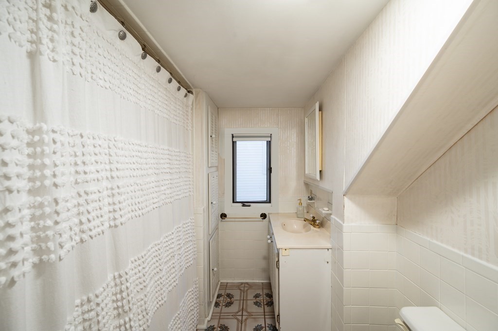 170 Butler Road Quincy, MA 02169 - Photo 14 of 21 Gallery Image 14