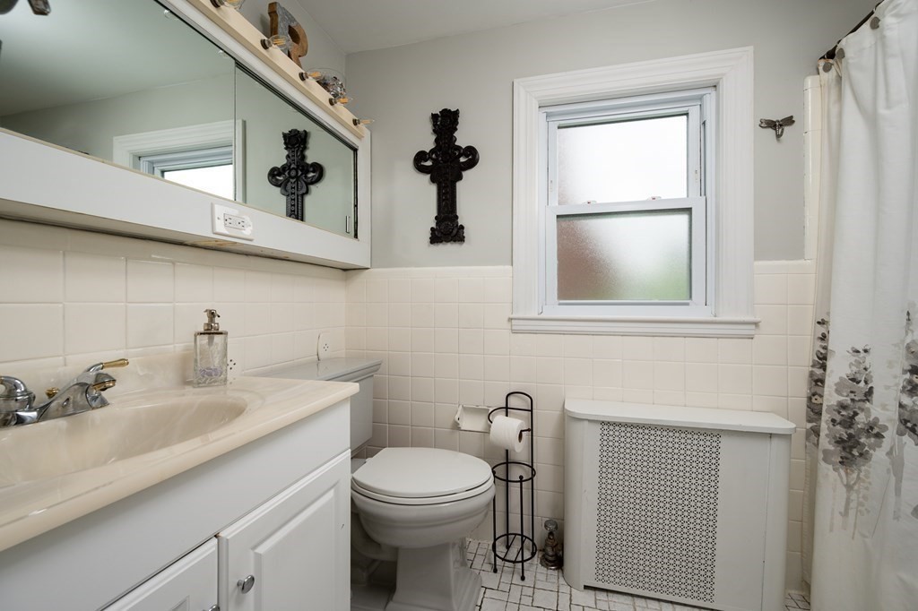 170 Butler Road Quincy, MA 02169 - Photo 9 of 21 Gallery Image 9