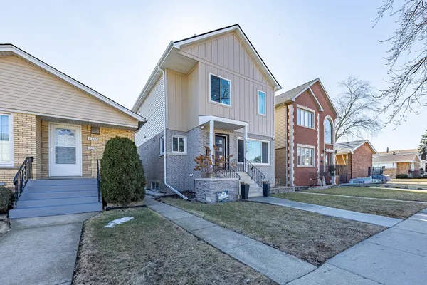 $658,888 | 6119 West 55th Street, Chicago, IL 60638