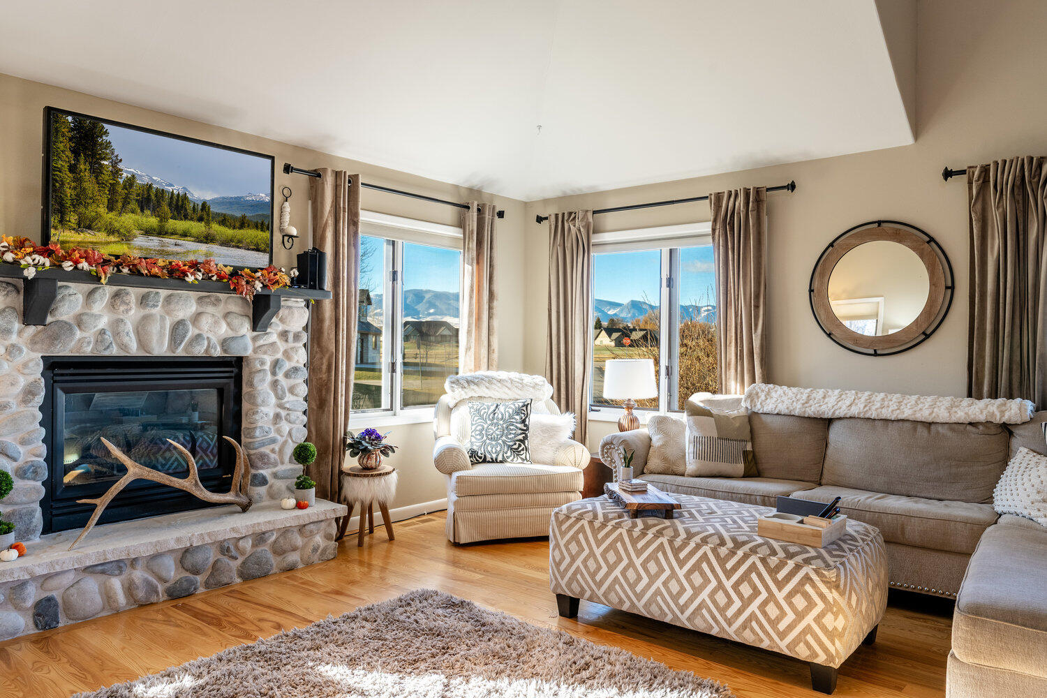 10 River Rock Road Sheridan, WY 82801 - Photo 3 of 40 Living Room