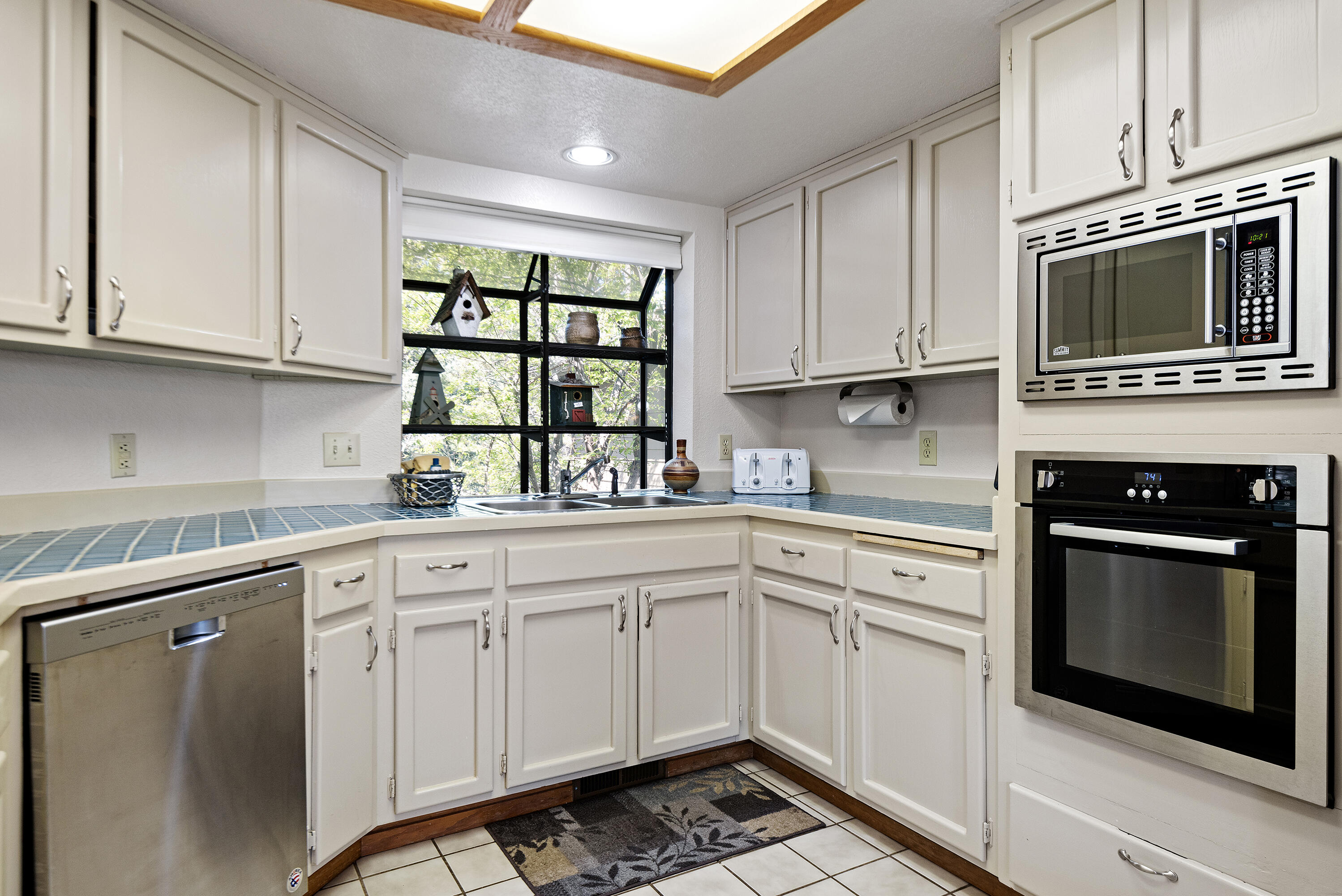 17794 West Core Road, Unit 27 Sunriver, OR 97707 - Photo 12 of 31 12