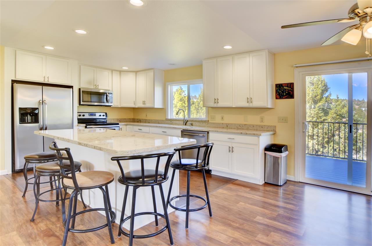 4840 Elkridge Road Weed, CA 96094 - Photo 5 of 23 Gallery Image 5