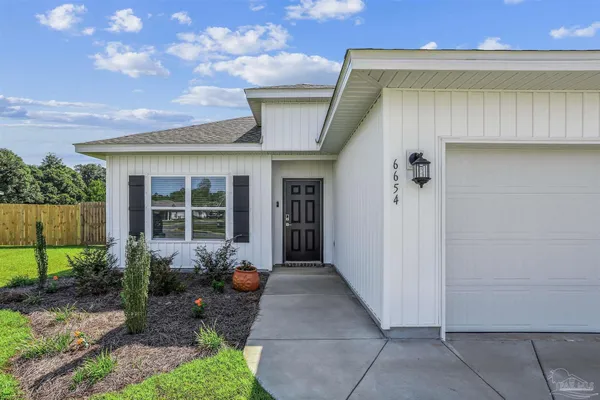 $339,900 | 6654 Sun Tree Circle, Pensacola, FL 32526