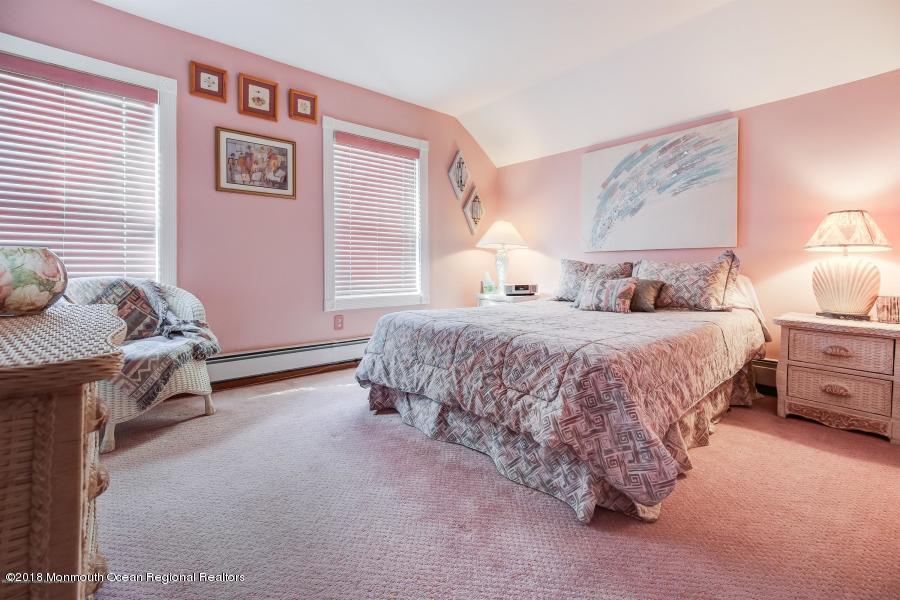 403 East Freehold Road Freehold, NJ 07728 - Photo 16 of 23 19