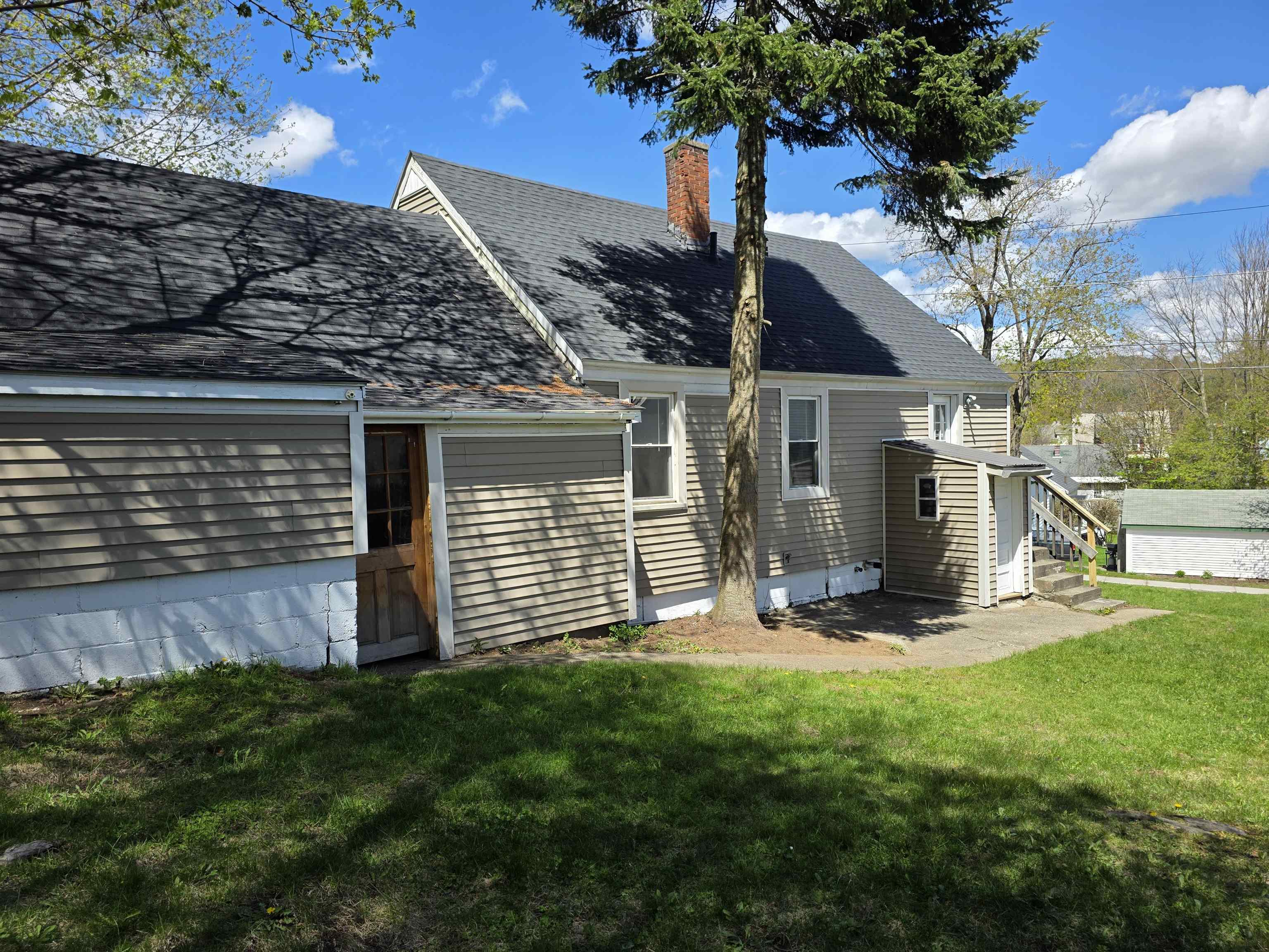 7 Frederic Street Springfield, VT 05156 - Photo 29 of 30