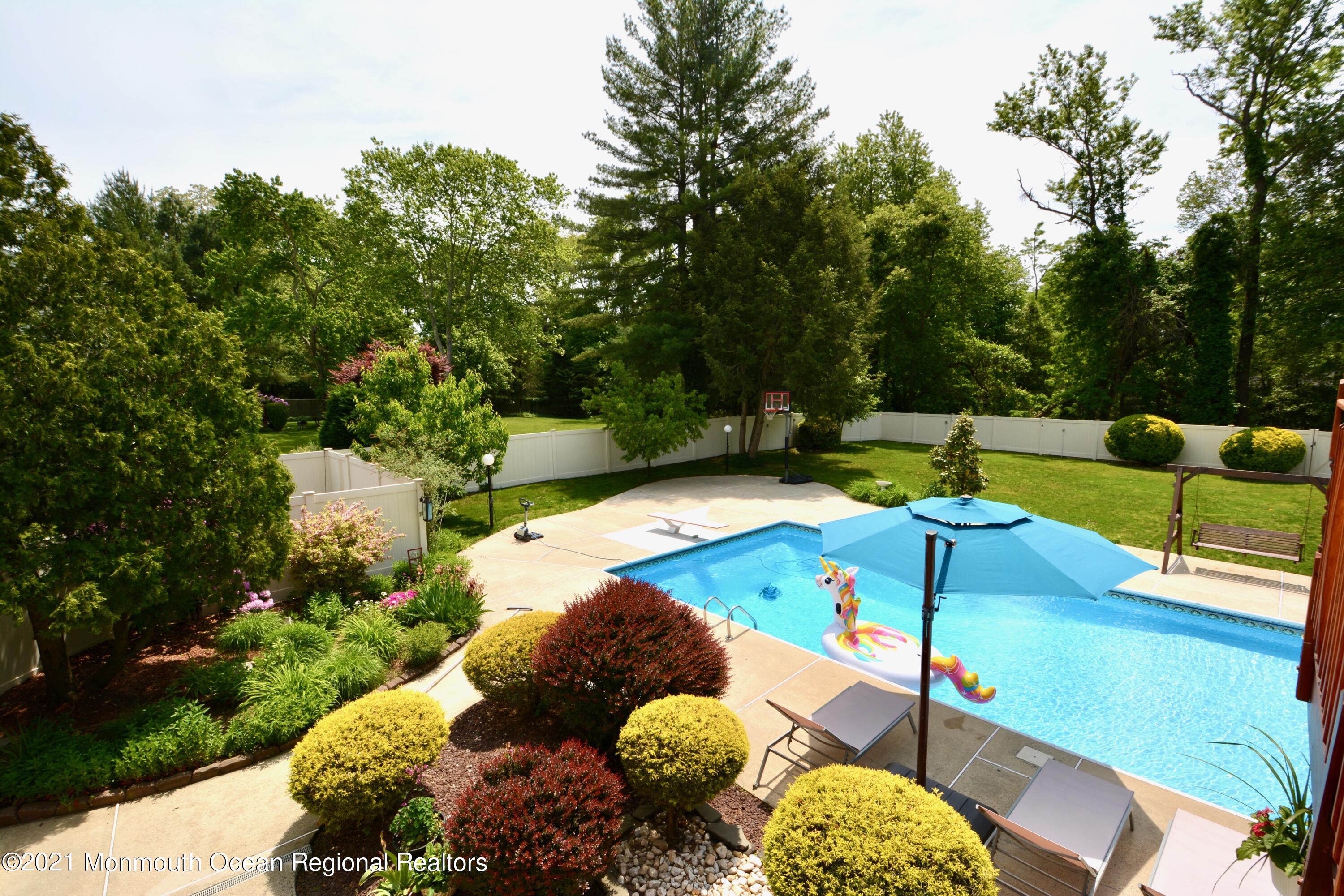 421 Union Hill Road Morganville, NJ 07751 - Photo 2 of 33 Paradise