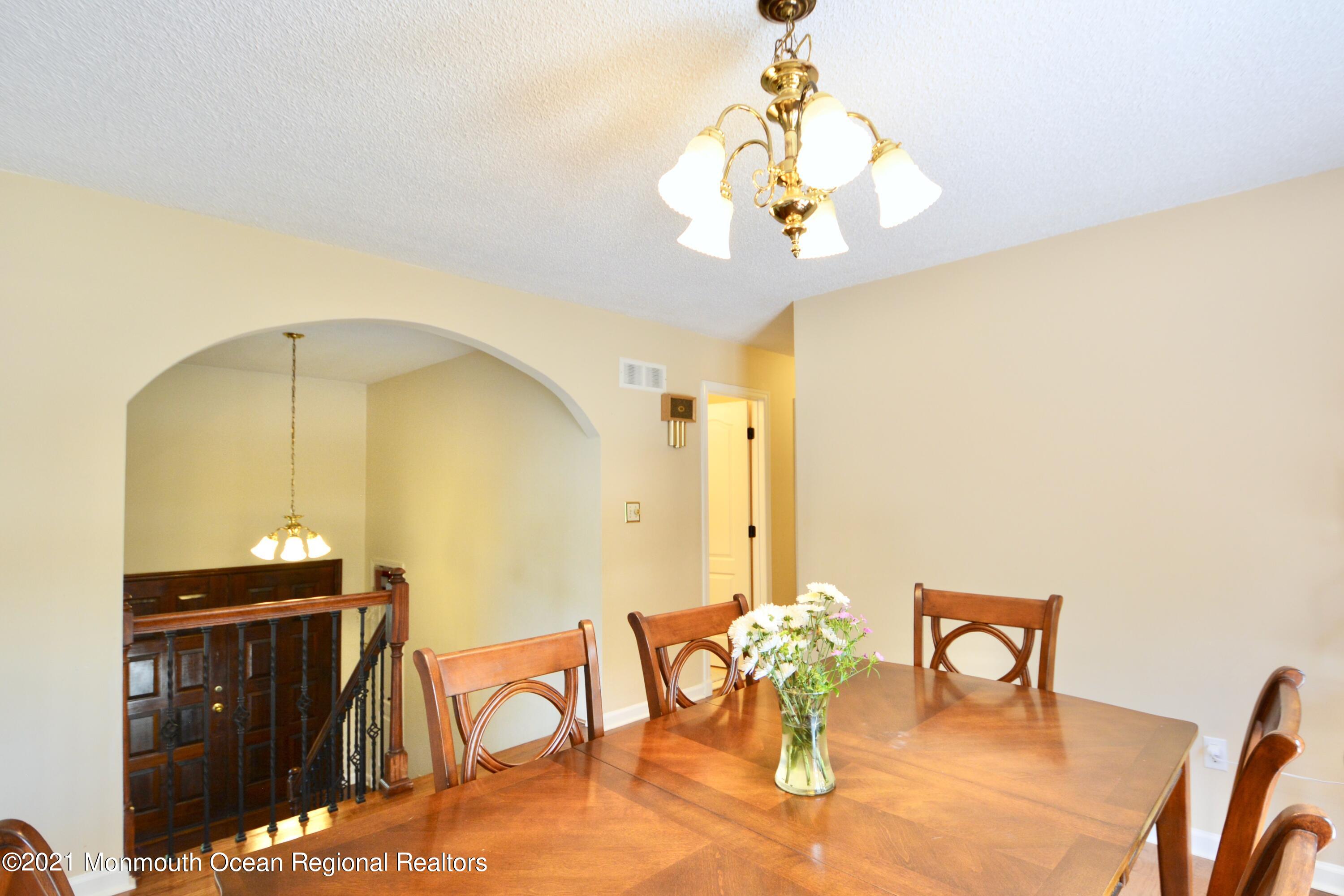 421 Union Hill Road Morganville, NJ 07751 - Photo 11 of 33 Pretty Arching Entry